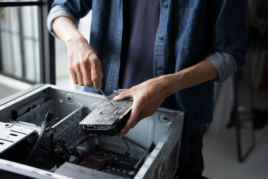 Rozkręcanie komputera